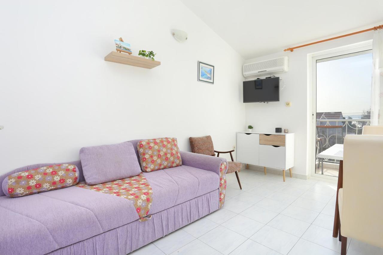 Apartments And Rooms With Parking Space Kastel Stafilic, Kastela - 18673 Buitenkant foto